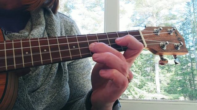 TNT by AC/DC on ukulele смотреть онлайн