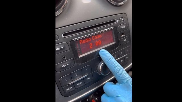 HOW TO ENTER RADIO CODE DACIA SANDERO - LOGAN - LOGAN MCV - RENAULT смотреть онлайн