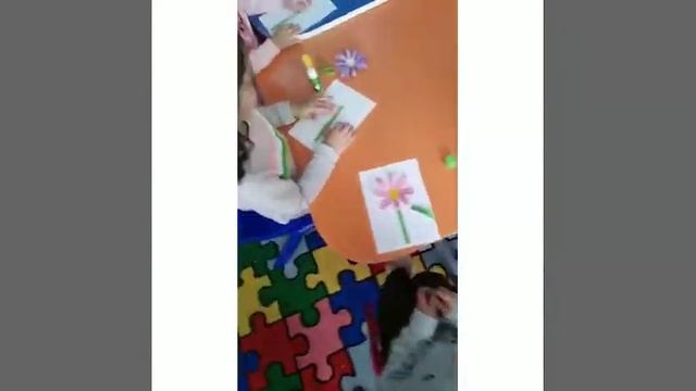 Ромашка. Аппликация из цветной бумаги смотреть онлайн