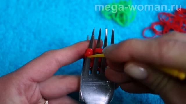 Фигурки из резинок. Фигурка из резинок "Клубничка" без станка смотреть онлайн