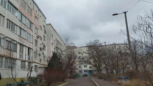 Новая Каховка двор Горького возле 3х ларьков. 06.01.2023 смотреть онлайн