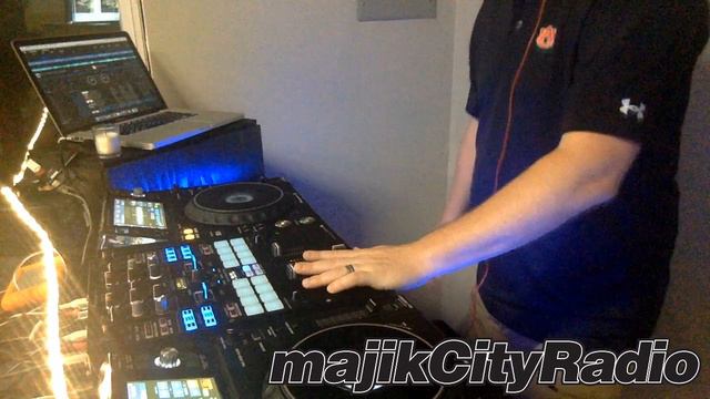 JME b2b Paul Swytch - Football Saturday Take over! смотреть онлайн