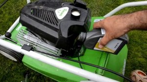 Замена масла в двигателе газонокосилки Stihl (Viking)