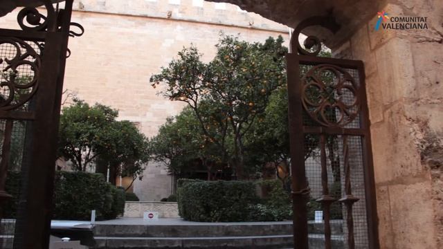 Descubre la historia de València en la Lonja de la Seda #MediterráneoEnAcción смотреть онлайн