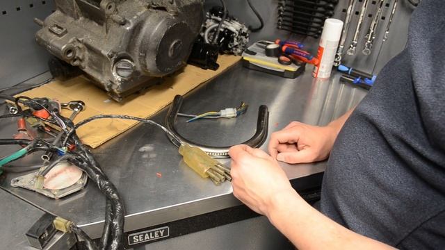 Honda Bros NT400 Restoration Project Part 16 Wiring loom смотреть онлайн