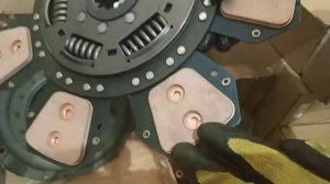 Диск сцепления нажимной МТЗ 80, 82, 892, 920, 1021 в сб.  лепестковая - 133061010 (LUK)