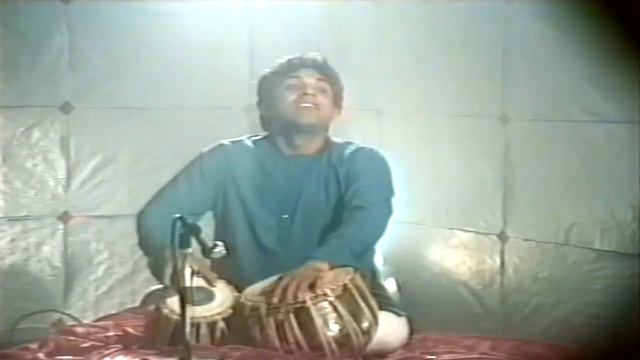 ADNAN SAMI on ELECTRIC PIANO in 1992 - RAAG DURGA - with Ustad Shafaat Ahmed Khan on Tabla. смотреть онлайн
