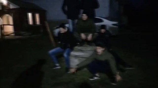 Короче говоря | Я вышел на улицу смотреть онлайн