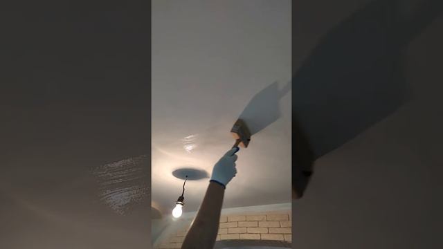 Жёлтые пятна на потолке смотреть онлайн