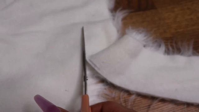 DIY Upcycled Fur Vanity Chair смотреть онлайн