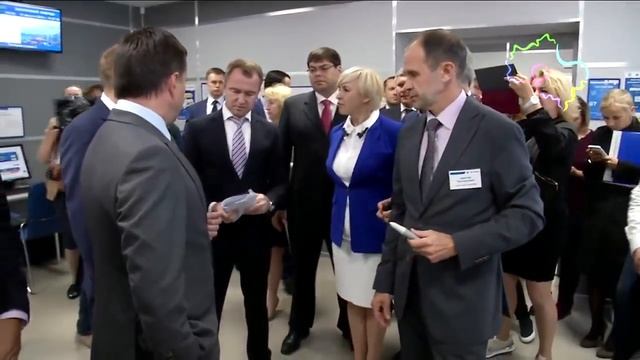 Воробьев осмотрел новый центр обслуживания клиентов МОЭСК в Солнечногорске смотреть онлайн