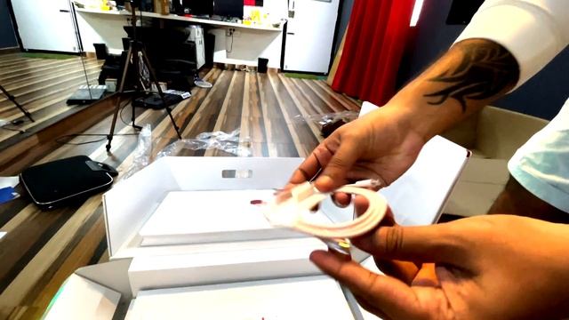 Apple's New iMac M1 2021 : Unboxing : Vlog 40 смотреть онлайн