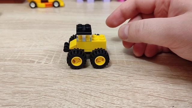 Собираю мини трактор из Lego смотреть онлайн