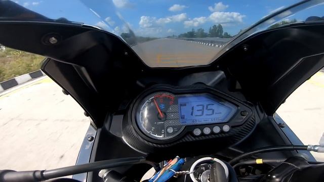 Yamaha MT15 BS6 Vs Pulsar 220F BS4 Vs Yamaha MT15 BS4 | Race Till Their Potential | Amazing Results смотреть онлайн