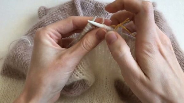 Как вязать пышные рукава для свитера и узкую манжету резинкой 1x1