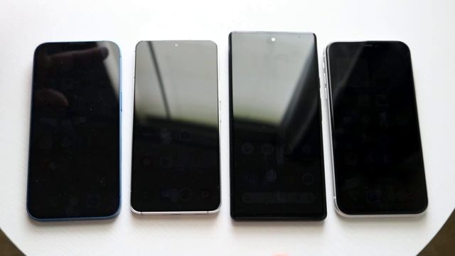 Super Retina XDR OLED Vs Dynamic AMOLED Vs AMOLED Vs IPS!