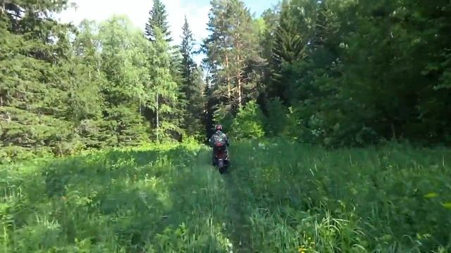 На мопедах до лагерь детства "Космос". Еловое, просека ЛЭП, тайга, брод. ВНИМАНИЕ: МАТЫ!!! смотреть онлайн