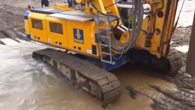 BAUER DRILLING RIG BG 28, HOW TO WORK смотреть онлайн