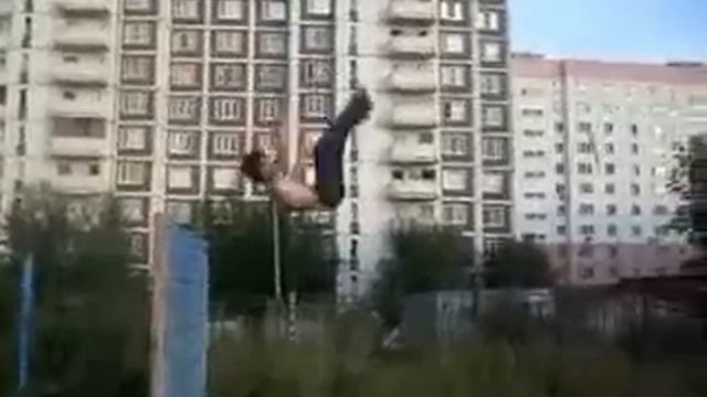 Паркур 2010. Мега ржач.смотреть до конца смотреть онлайн