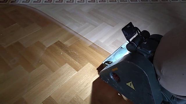 Пол Москвы.Циклевка паркета в Москве и Области без выноса мебели, покрытие лаком смотреть онлайн