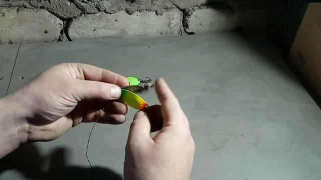 Переделываем летнюю блесну для зимней рыбалки смотреть онлайн