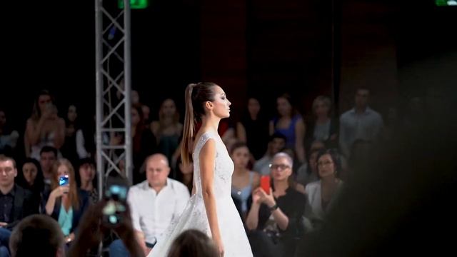 Показ и презентация кутюрной Коллекции NINASARKISYANTS смотреть онлайн
