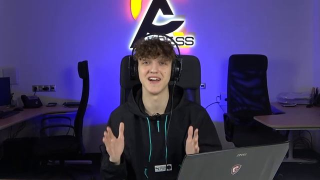 ИГРОВЫЕ НАУШНИКИ С HD МИКРОФОНОМ смотреть онлайн