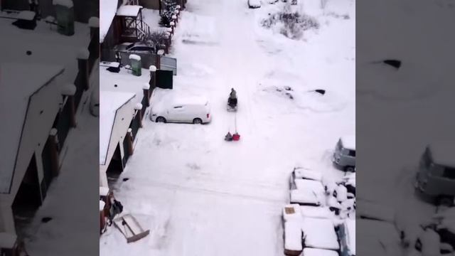 Катаемся на буране Вика & Даша смотреть онлайн