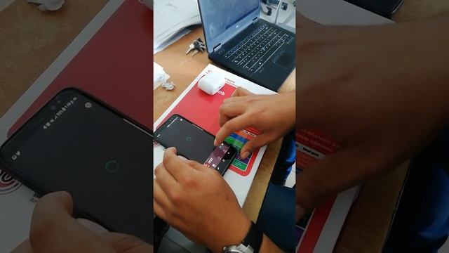 Me fallan los audífonos honor choice, no se conecta el del lado izquierdo. смотреть онлайн