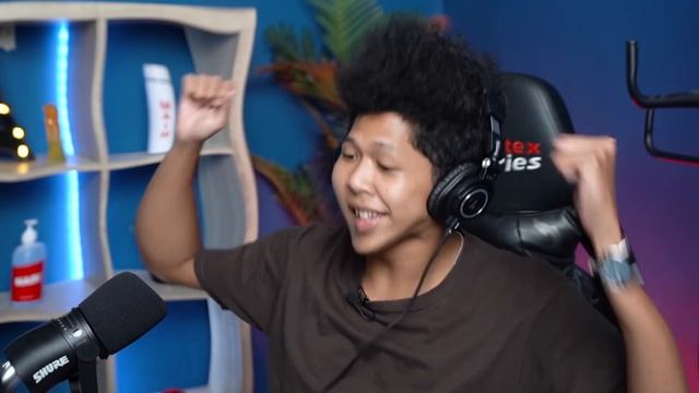MUSUH KNOCK LANGSUNG EMOTIN RONALDO JOGET!! NGAKAK!! смотреть онлайн