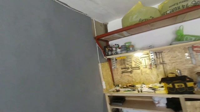 РЕМОНТ В ГАРАЖЕ СВОИМИ РУКАМИ, ПОКРАСКА СТЕН, НОВОЕ ОСВЕЩЕНИЕ, ЛЕСТНИЦА В ПОГРЕБ смотреть онлайн