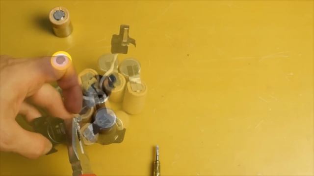 Проблемы, которые могут возникнуть при ремонте аккумулятора DeWalt DE9062, 9.6V смотреть онлайн
