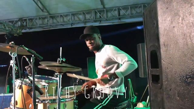 Hot praise groove ?????@theembraceconcert (Richy Groovy) смотреть онлайн