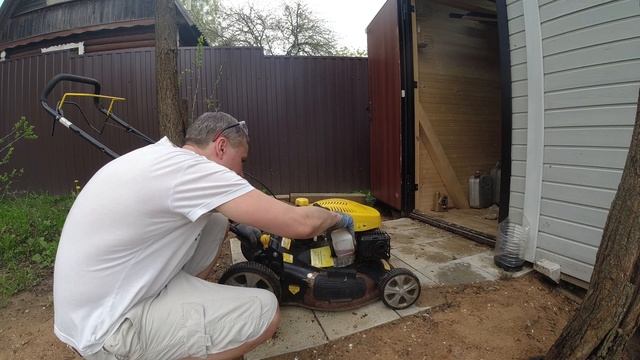 Газонокосилка Champion LM5131. Подготовка к очередному сезону. смотреть онлайн