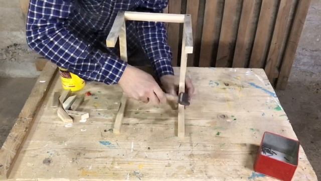 Как сделать кормушку для птиц своими руками | Сделай сам смотреть онлайн