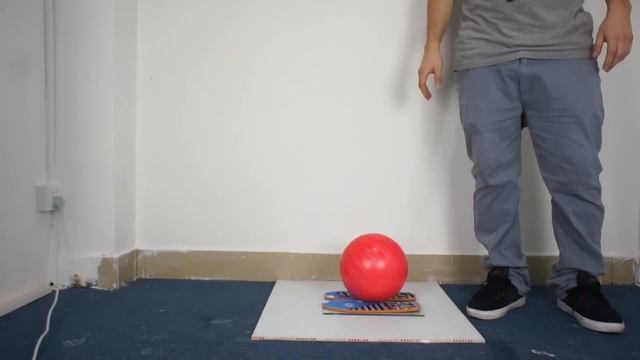 FP Insoles impact test - bowling ball dropped on glass смотреть онлайн
