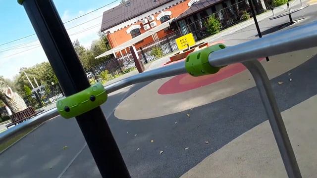 Тарзанка на детской площадке??♀️ смотреть онлайн