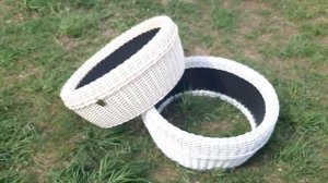 Клумбы для цветов из ротанга