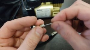 Быстросъёмный адаптер для подкачки колёс