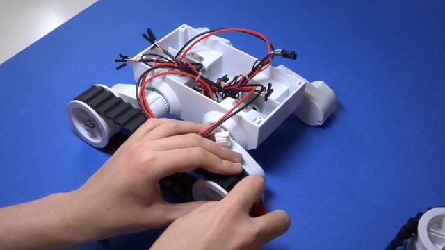 Pi Mecanum Rover #1 - Chassis & Wheel Mounting смотреть онлайн