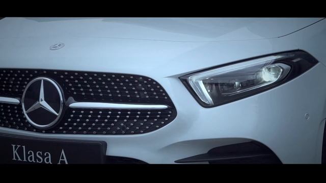 Aplikacja Mercedes Me - nowe funkcje смотреть онлайн