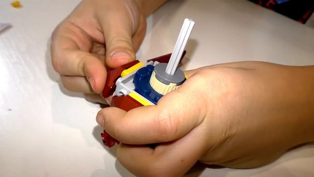 Тима - мастер на ВСЕ РУКИ ! САМ СДЕЛАЛ арену для бейблэйд, Волтраек 3D ручкой и ЛЕГО бейблэйды смотреть онлайн