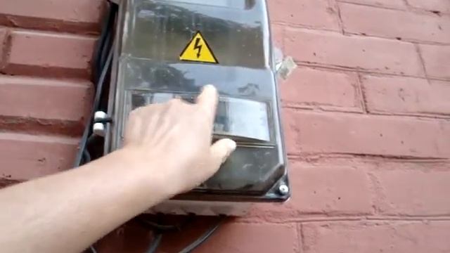Как сделать вынос электросчетчиков на фасад дома смотреть онлайн