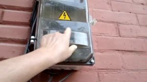 Как сделать вынос электросчетчиков на фасад дома