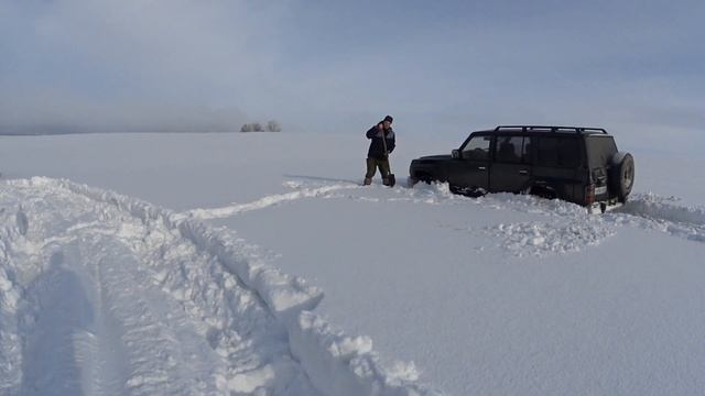 Offroad по снежному песку-mission impossible! Нива на 35ых, Jeep Cherokee, УАЗы... смотреть онлайн