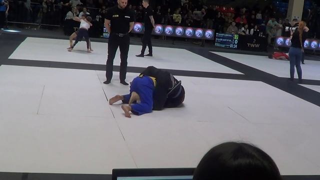 Чемпионат Евразии TWW BJJ GI NO_GI, г.Ростов на Дону 02.12.22 Егор Санжиев -Виктор Ремезов полуфина смотреть онлайн
