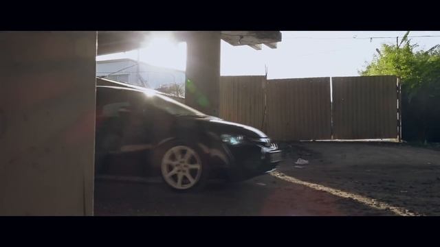 Honda Civic 4D Turbo 2