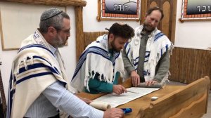 Мегилат Эстэр, чтение всего свитка на иврите