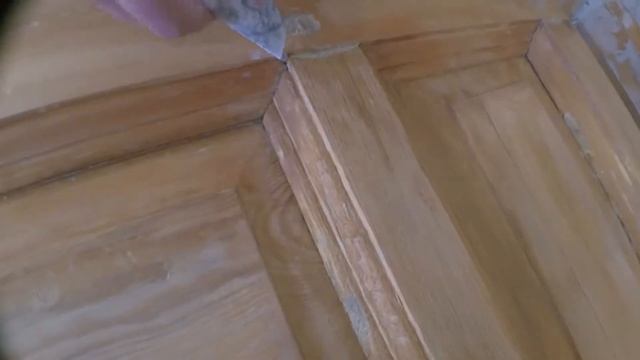 5. Шпаклевание деревянной двери. Первое. Пва, мел, опилки. смотреть онлайн