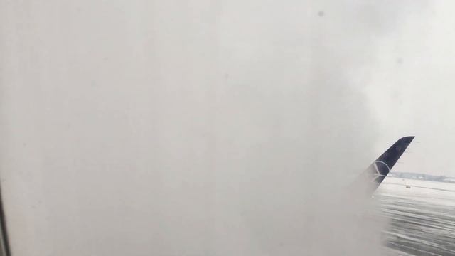defrost the airplane at Ostrava airport II смотреть онлайн